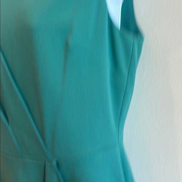 Calvin Klein Elegant Green Sleeveless Dress- size 10 - Picture 4 of 5